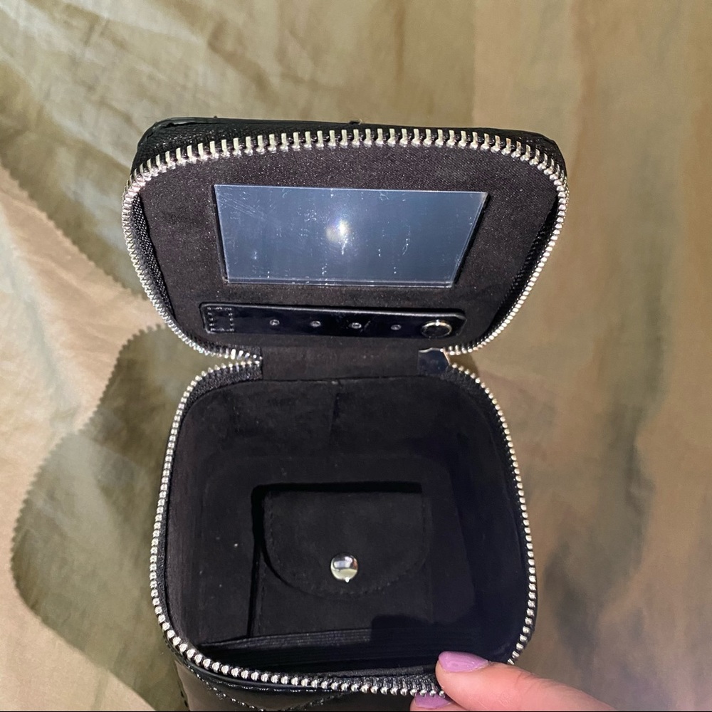 🎉HP🎉 BNWT WHBM Jewelry Box - Picture 4 of 11